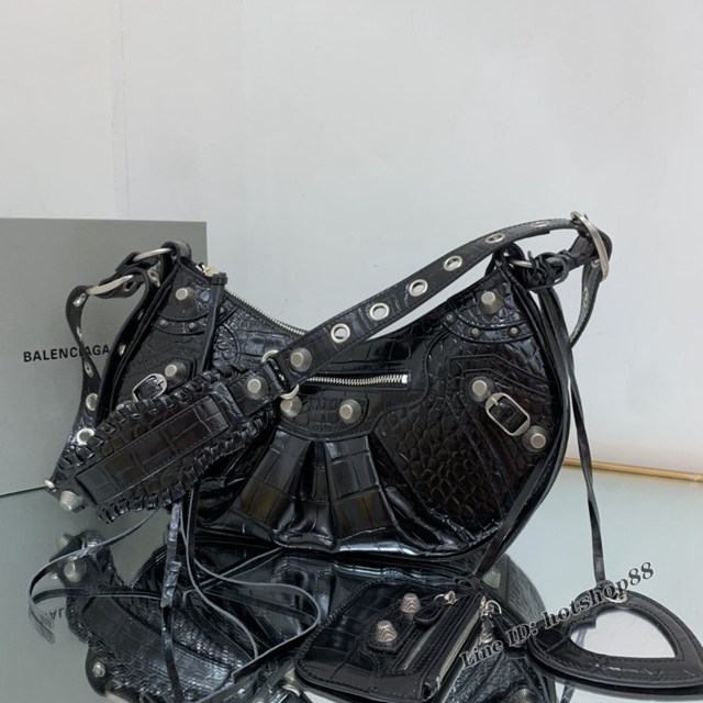 Balenciaga專櫃爆款經典機車包系列女包 巴黎世家Le Cagole月牙腋下包 fyj1716